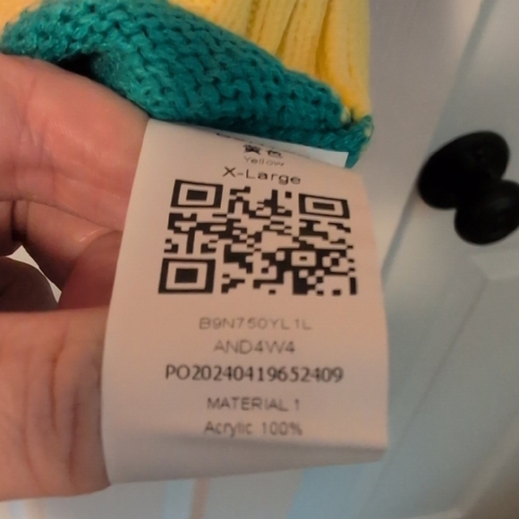 Colorful 1/4 Zip SKI Pullover Sweater - Picture 5 of 7